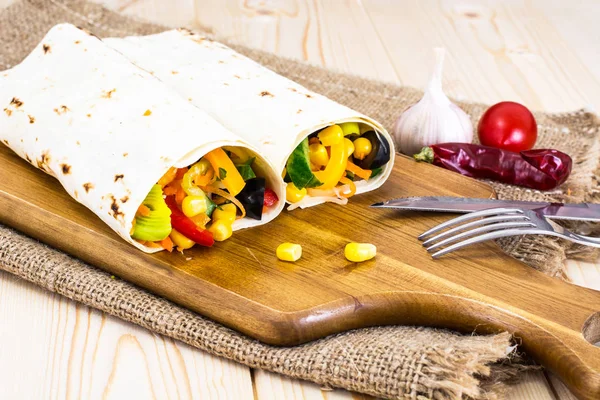 Pita Bread, Shawarma, Burritos with Vegetables and Corn — Stock Photo, Image