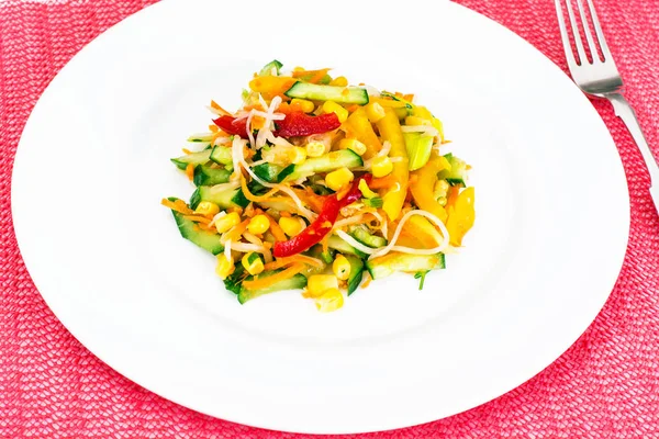 Salad of Sweet Pepper, Cucumber, Carrot, Onion with Cabbage and — Stock Photo, Image