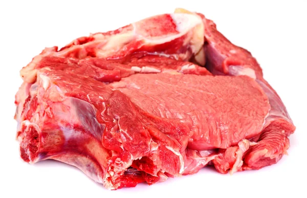 Un pedazo de carne fresca cruda, ternera aislada sobre fondo blanco — Foto de Stock