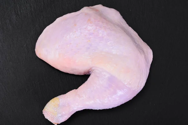 Leg Raw Chicken on Black Background. — Stock Photo, Image