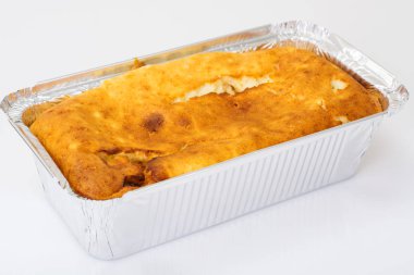 elma ile süzme peynir güveç