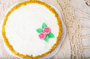 Havuç pasta krema ile