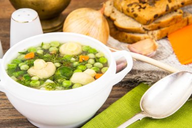 Karnabahar, Brüksel lahanası, yeşil fasulye, bezelye, Carr ile çorbası