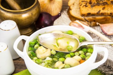 Karnabahar, Brüksel lahanası, yeşil fasulye, bezelye, Carr ile çorbası