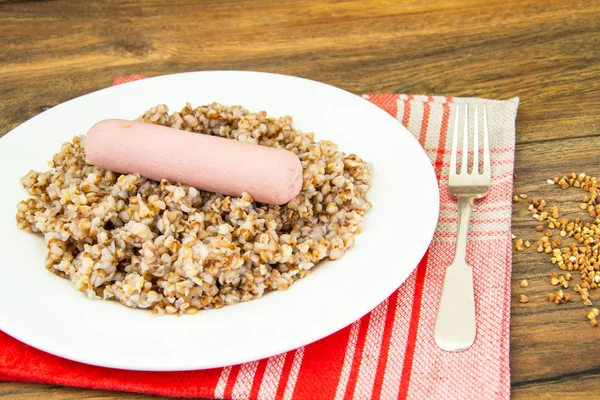 Trigo mourisco com salsicha Dieta Alimentos — Fotografia de Stock