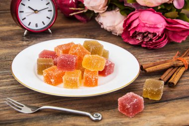 Tatlı meyve jöle şekerlenmiş