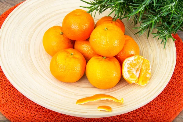 Вкусные сочные спелые сладкие мандарины — стоковое фото