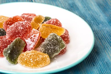 Tatlı renkli marmelat