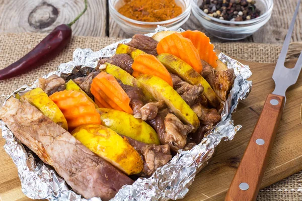 Ayva fırında folyo pişirme etli