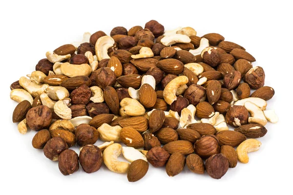 Una mezcla de nueces, anacardos, almendras y avellanas —  Fotos de Stock