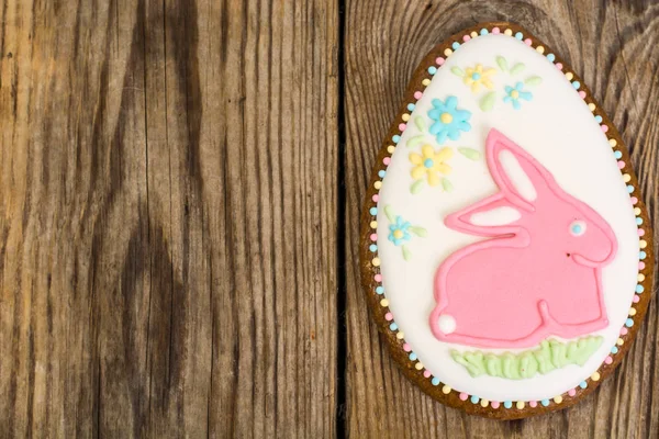 Paskalya gingerbread çerezleri buzlanma ile