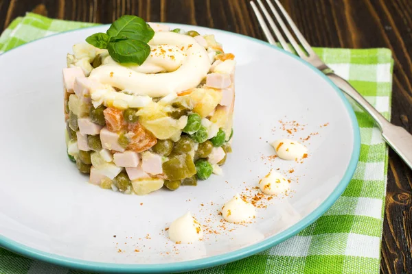 Salát z vařené zeleniny s majonézou — Stock fotografie