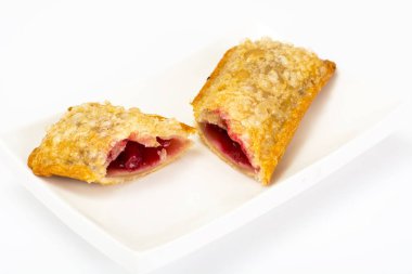 Puf böreği taze kiraz bir beyaz ile