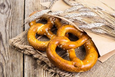 Simit tuz ile: bira için geleneksel snack