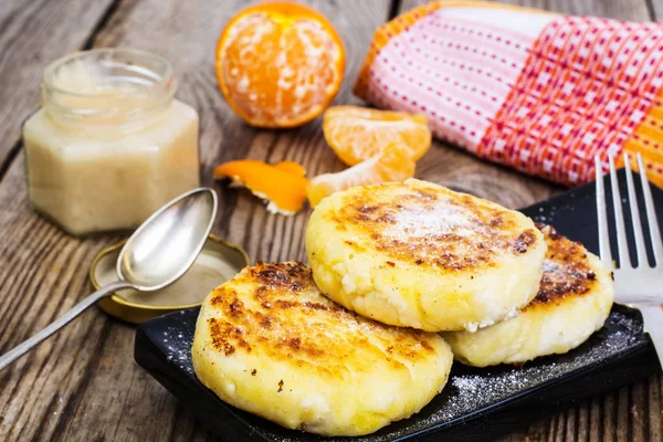 Tatlı sıcak cheesecakes mandalina ve ballı