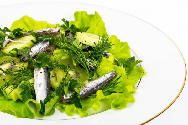 Friss zöldség saláta szardella — Stock Fotó