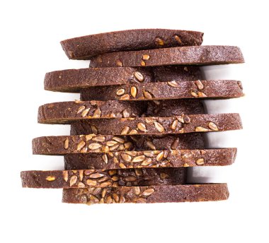 Ayçiçeği tohumları ile karanlık tahıl ekmeği