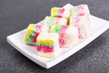 Doğu tatlılar lokum rengi Hindistan cevizi fiş