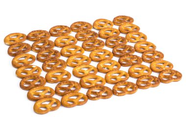 krakerler beyaz arkaplanda izole edildi