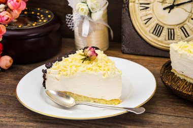 Pasta parça güvercin süt