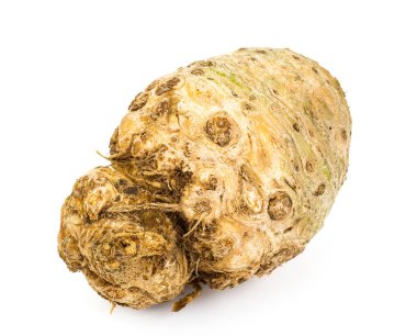 Beyaz arka plan üzerinde izole kök kereviz