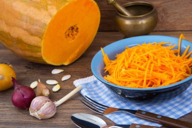 Kabak, kıyılmış salata için