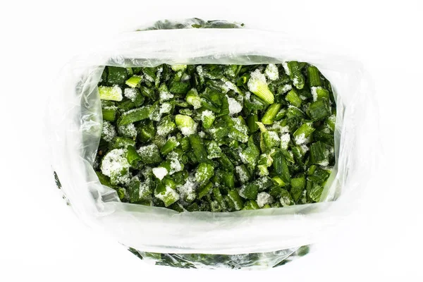 양파 녹색 비닐 봉지에 냉동 슬라이스 — 스톡 사진