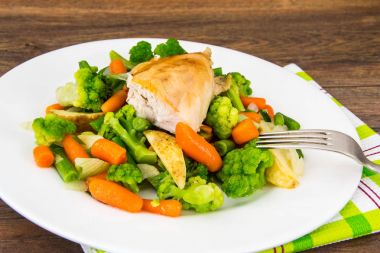Sağlıklı bir diyet yemek pişmiş sebze