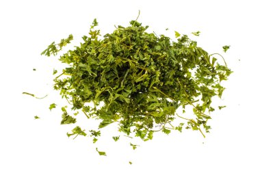 Beyaz arka plan üzerinde kurutulmuş maydanoz