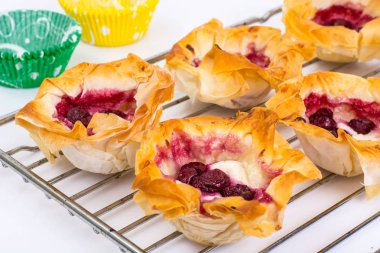 Filo pastasından hamur işi