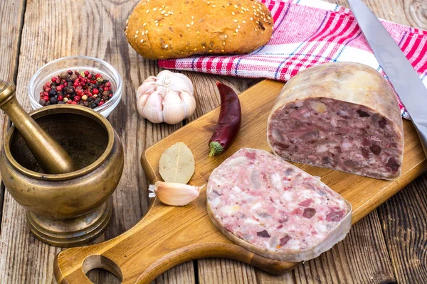 Taze göğsü kesilmiş dilim ile parçası