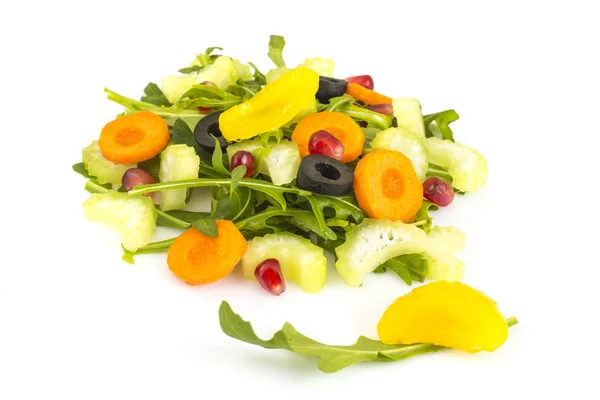 Вегетарианский салат с сельдереем и рукколой . — стоковое фото
