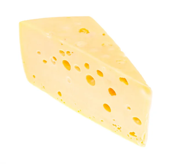 Stuk van harde kaas op witte achtergrond — Stockfoto