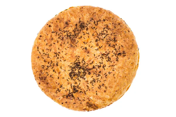 Beyaz arka plan üzerinde kimyon ile ev yapımı pasta