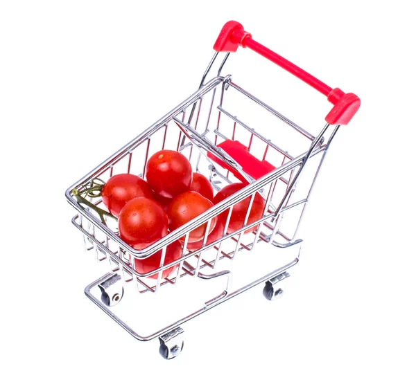 Olgun kırmızı kiraz domates küçük arabası