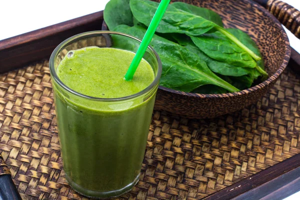 Batidos verdes saludables de espinacas, perejil y manzana — Foto de Stock