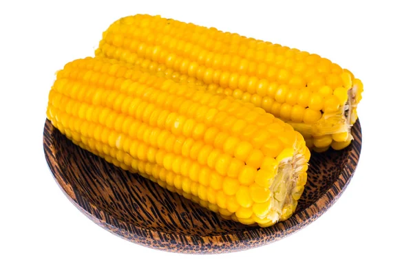 Heerlijke hete cobs van gekookte zoete maïs op houten achtergrond — Stockfoto
