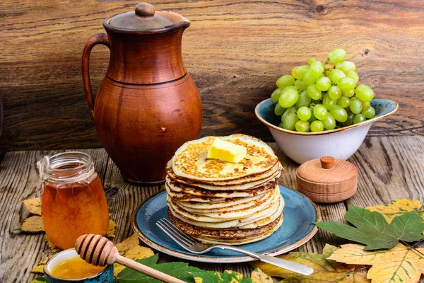 Pancakes for Thanksgiving dinner — Stock Photo, Image