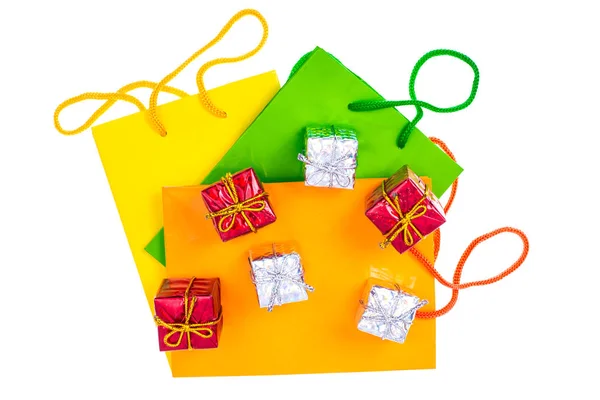 Bright packages and boxes for Christmas and New Year gifts. Studio Photo — Stock Photo, Image