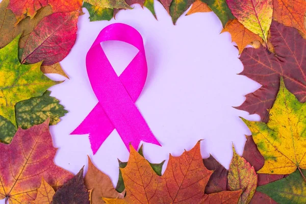 Nastro-simbolo colorato di consapevolezza delle malattie oncologiche — Foto Stock