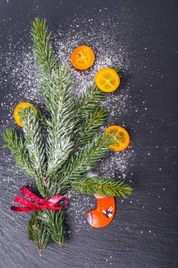 Siyah taş Noel soyutlama