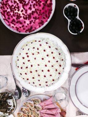 Festival tablo, üstten görünüm nar salatası