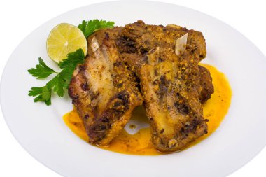 Tatlı ve ekşi soslu et kaburga