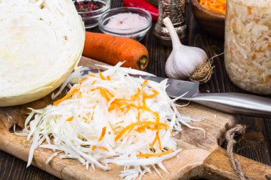 havuç rendelenmiş lahana