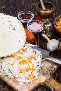 havuç rendelenmiş lahana