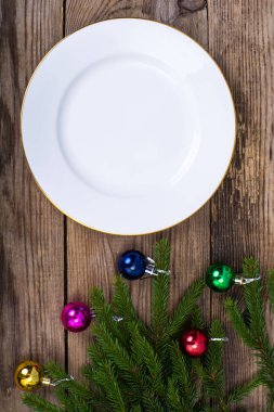 Rustik masa süslemeleri ile arka plan üzerinde Noel yemeği. Yukarıdan görüntülemek