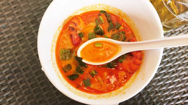 Пряні тайський Tom Yum суп — стокове фото