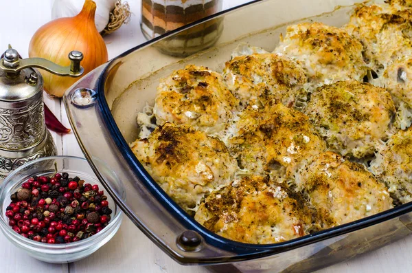 Fırın köfte pişmiş