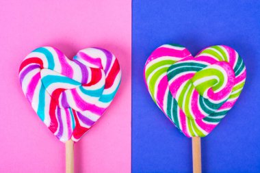 Sevgililer günü. Aşk, tatlı kalp şeker kavramı