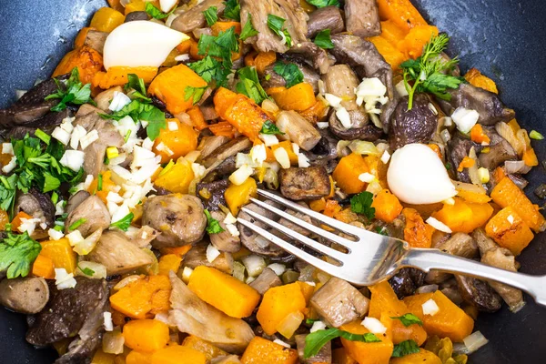 Kabak ile sebze güveç